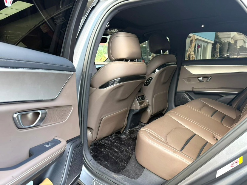 BYD Han 2022 immagine di auto #2
