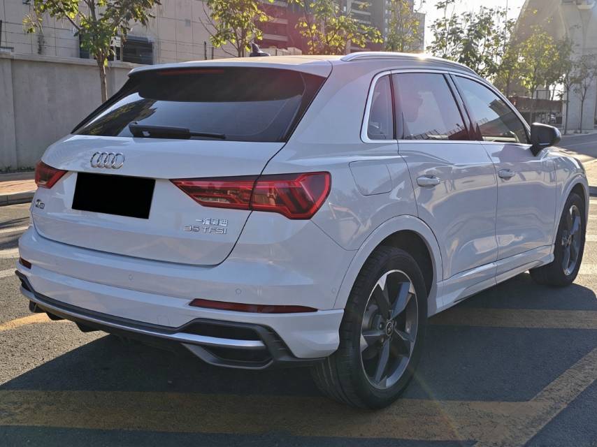 Audi Q3 2023 #15 Audi Q3 2023 car image #15