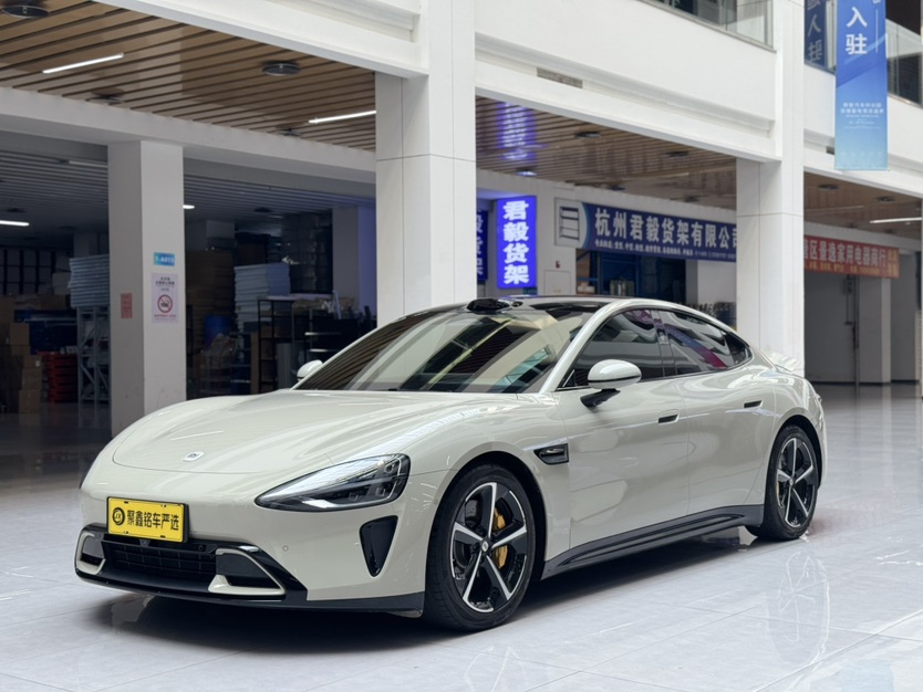 MI SU7 2024 car image 