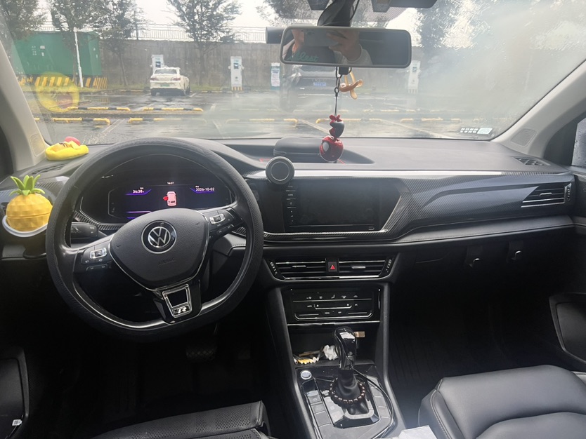 Volkswagen Tharu 2020 car image #9