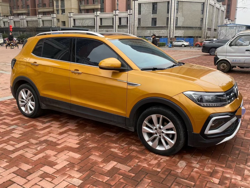 Volkswagen T-Cross 2019 #12 Volkswagen T-Cross 2019 car image #12