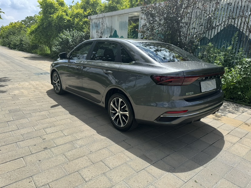 GEELY Emgrand 2021 car image #6