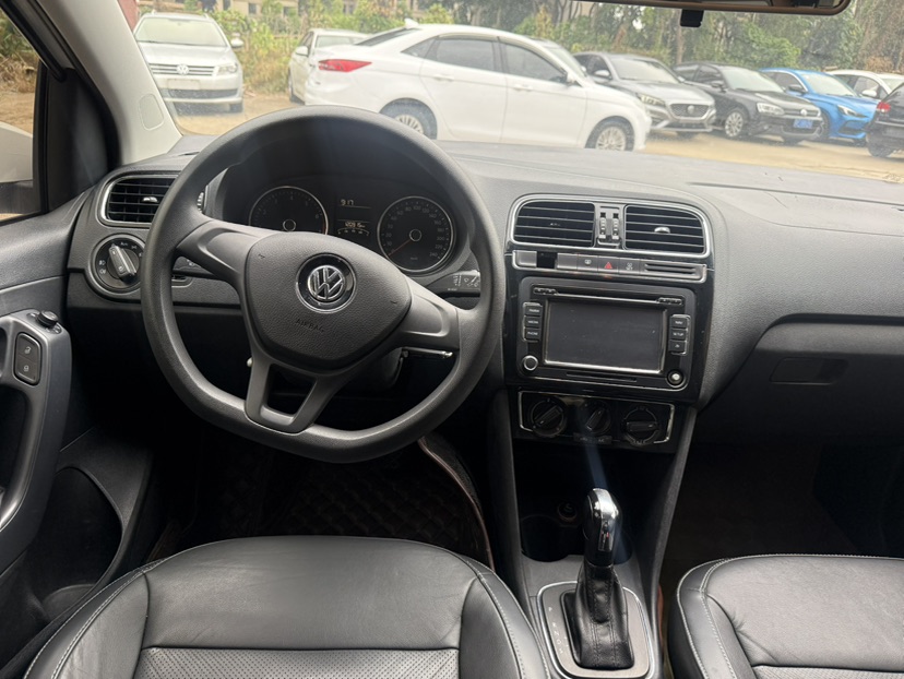 Volkswagen Polo 2015 #4 Volkswagen Polo 2015 car image #4
