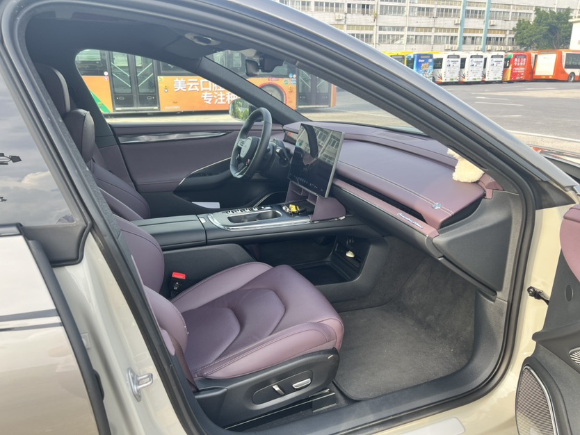 MI SU7 2025 car image #5