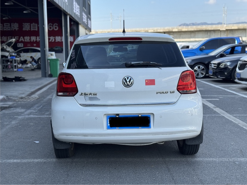 Volkswagen Polo 2014 car image #8