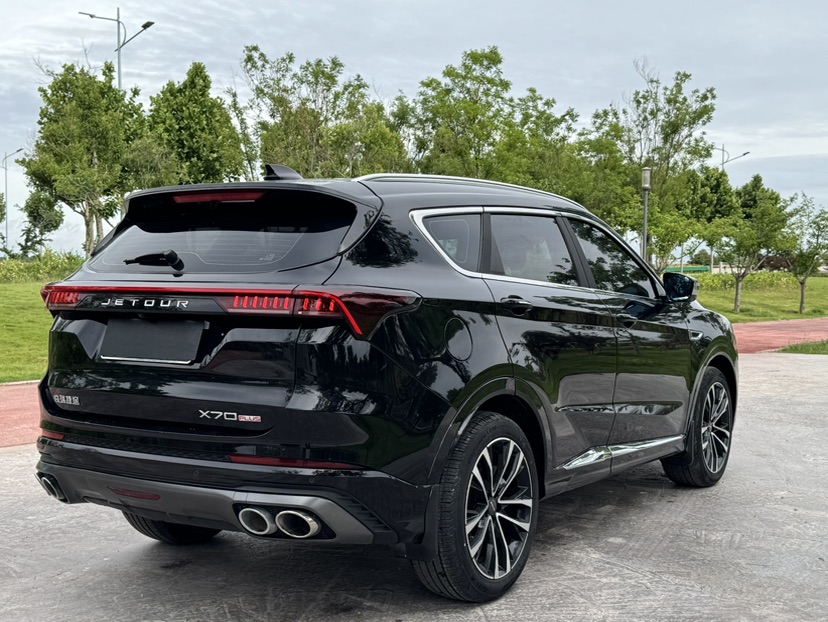 Jetour X70 PLUS 2023 car image #4