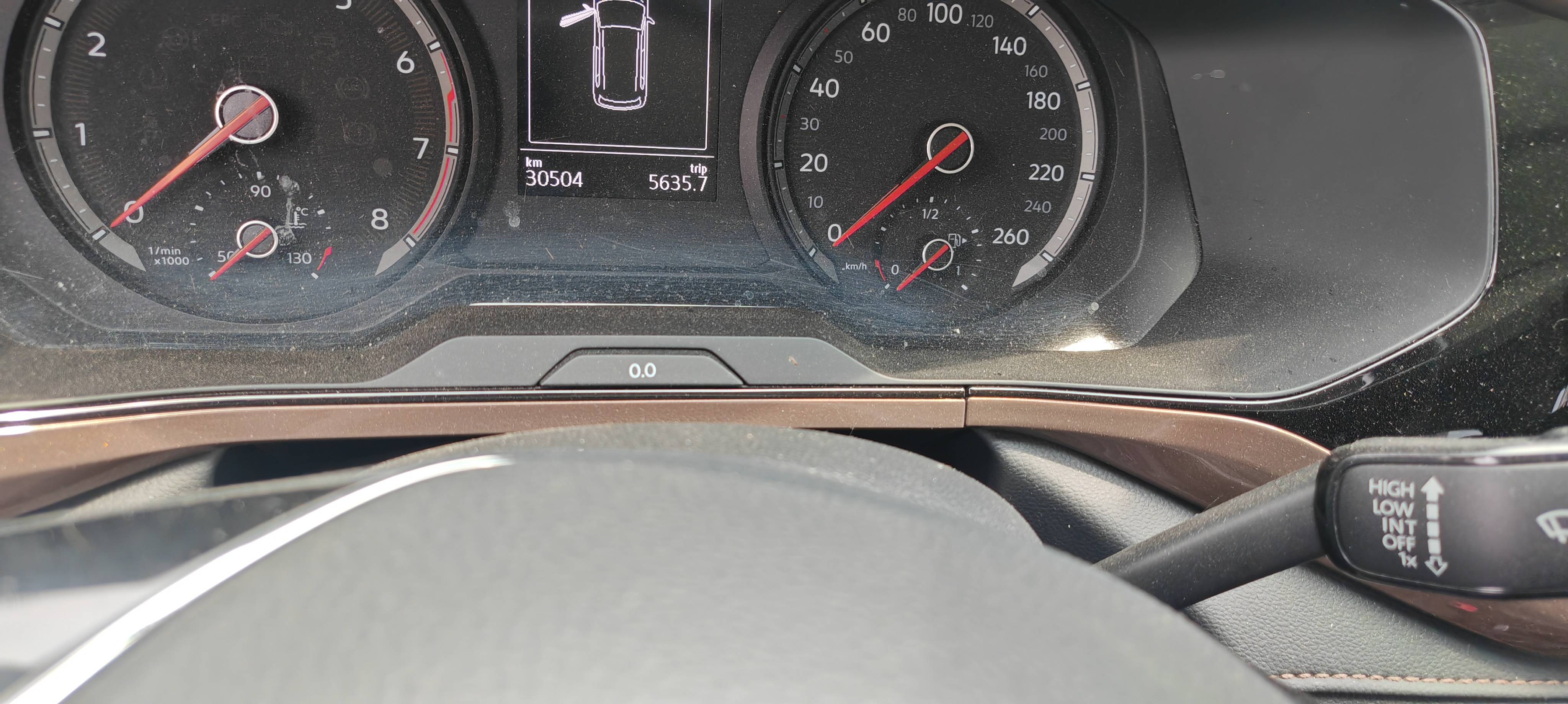 Volkswagen Tharu 2021 car image #6