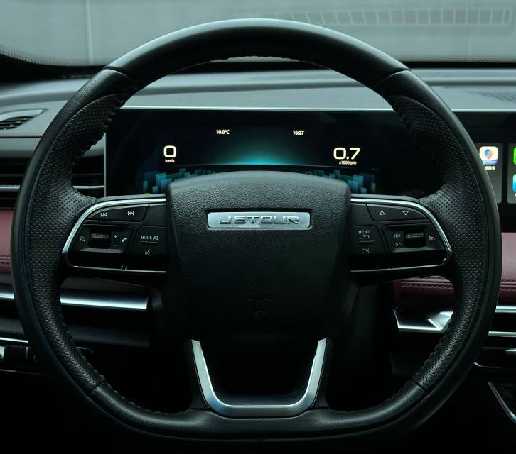 Jetour X70 PLUS 2023 #10 Jetour X70 PLUS 2023 car image #10