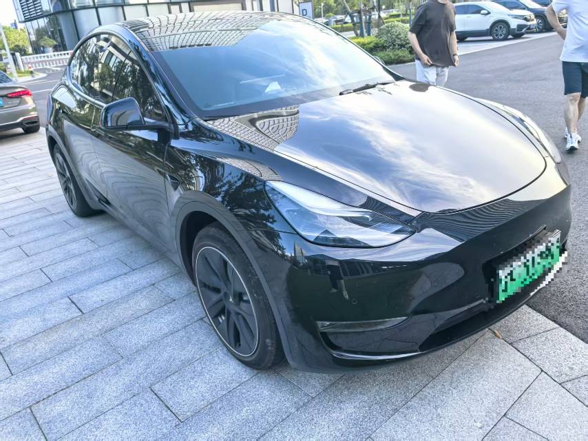 Tesla Model Y 2021 #2 Tesla Model Y 2021 car image #2