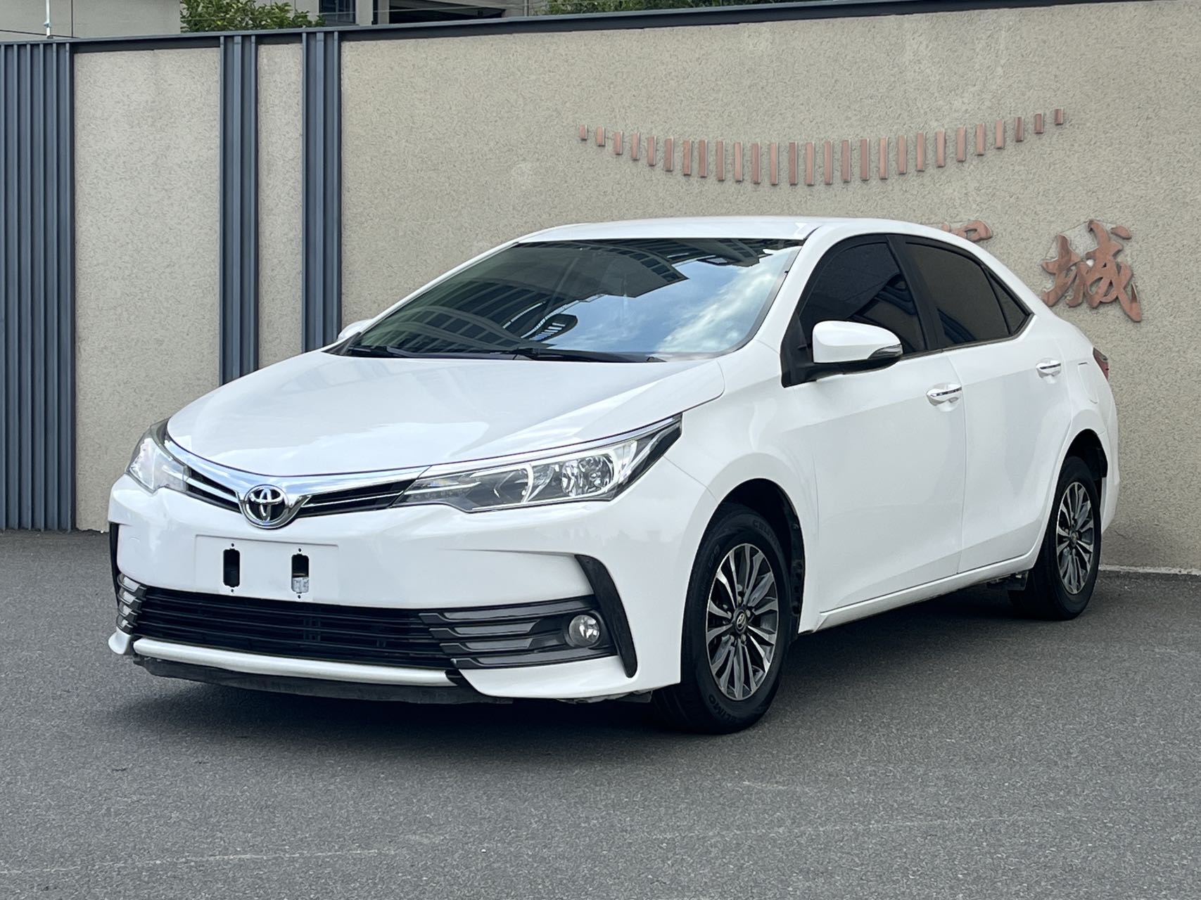 Toyota Corolla 2017 Toyota Corolla 2017 car image