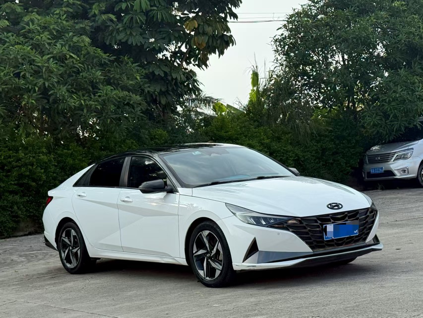 Hyundai Elantra 2021 car image #3