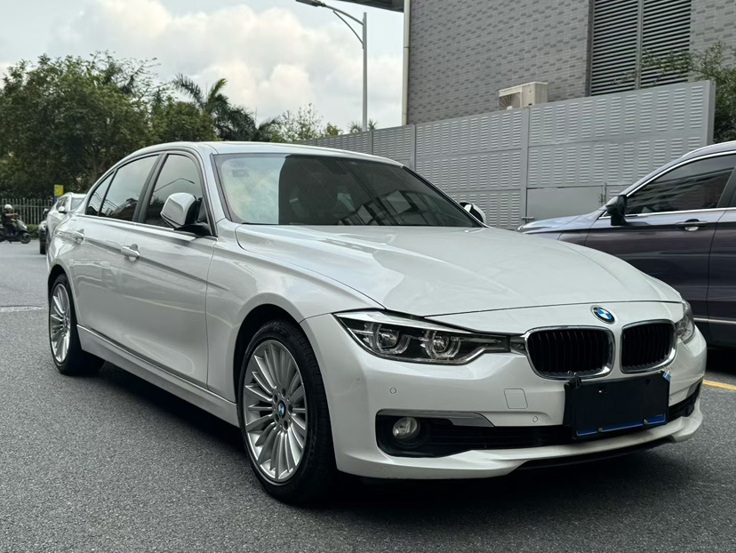 BMW 3 Series 2018 #3 BMW 3 Series 2018 car image #3