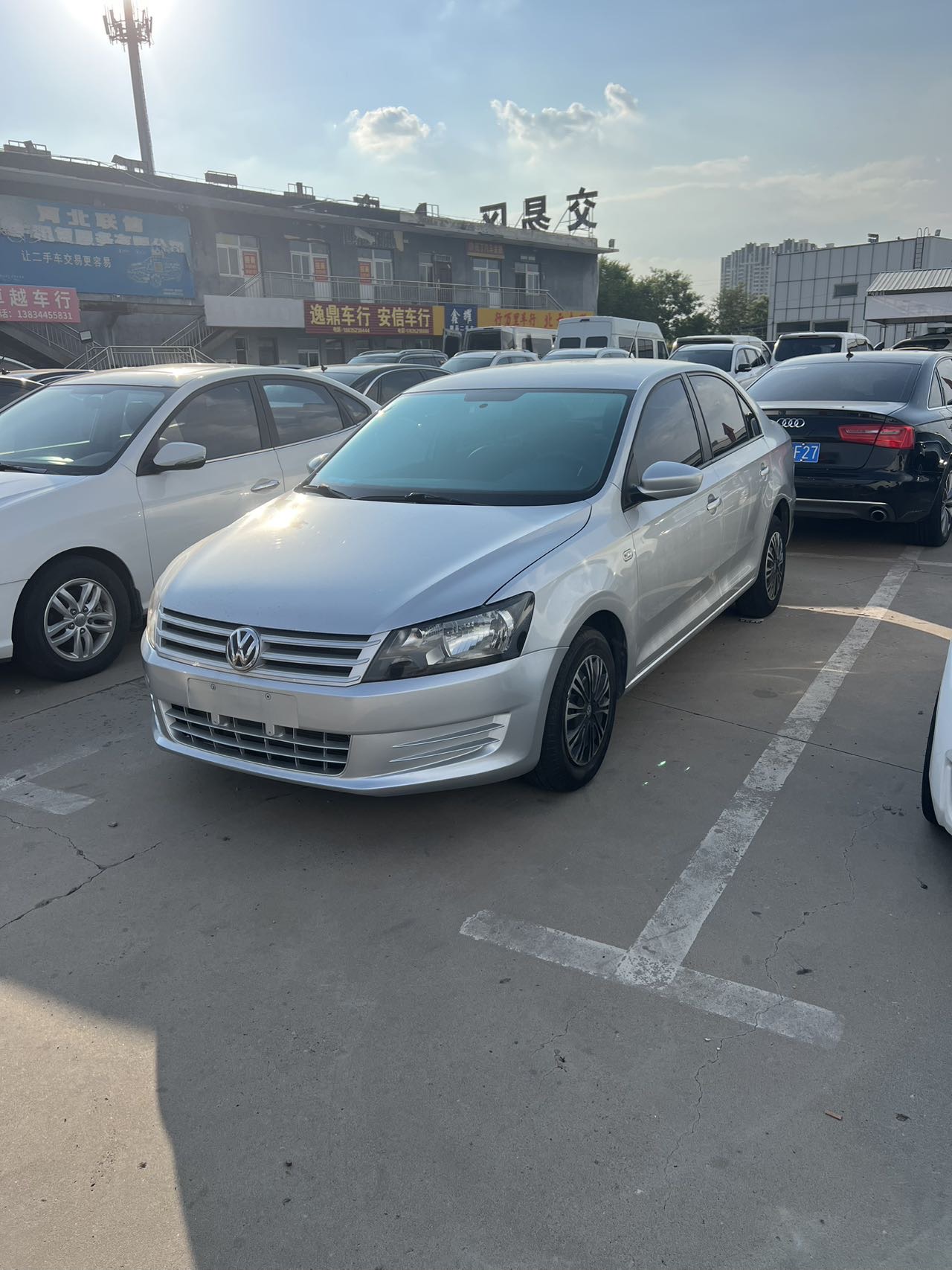 Volkswagen Santana 2014 car image #3