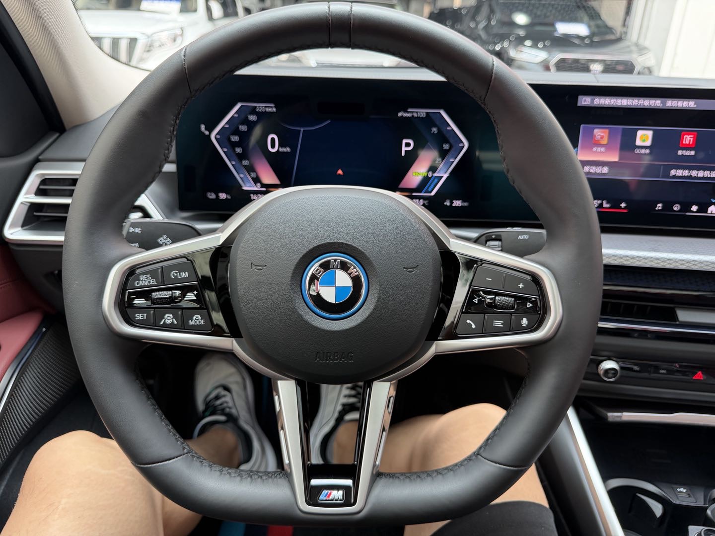 BMW i3 2026 car image #11