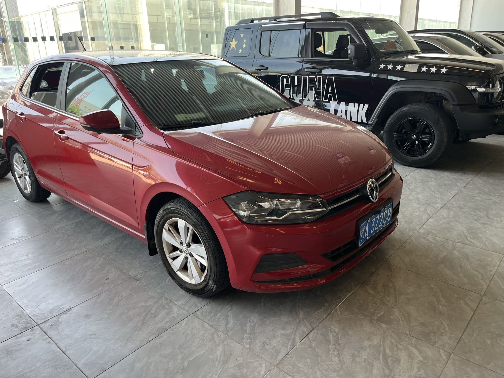 Volkswagen Polo 2020 car image #2