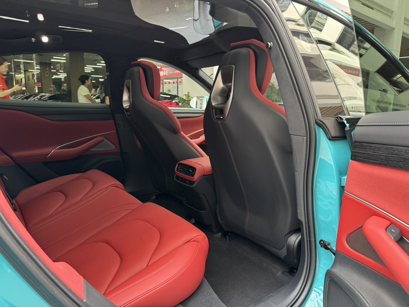 MI SU7 2025 car image #22