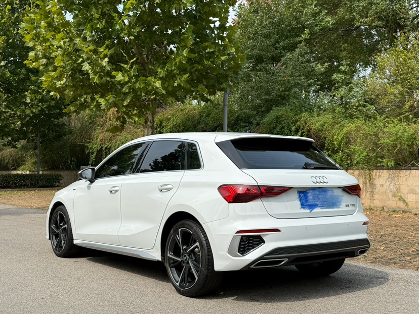 Audi A3 2023 car image #12