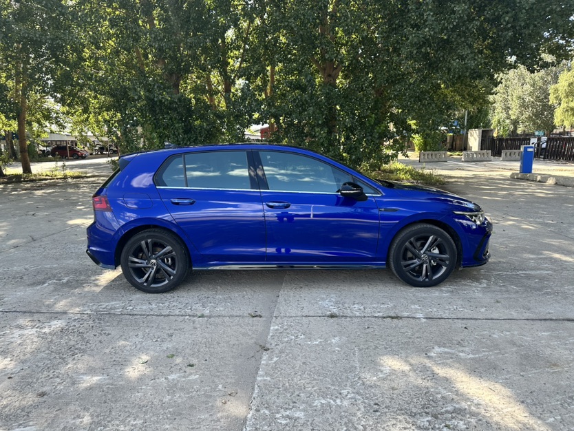 Volkswagen Golf 2022 car image #4