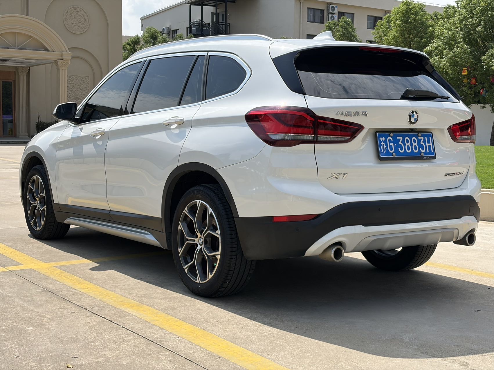 BMW X1 2022 car image #15