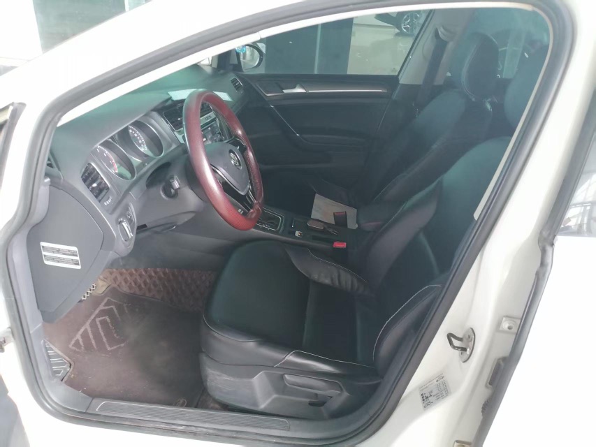 Volkswagen Golf 2014 car image #7
