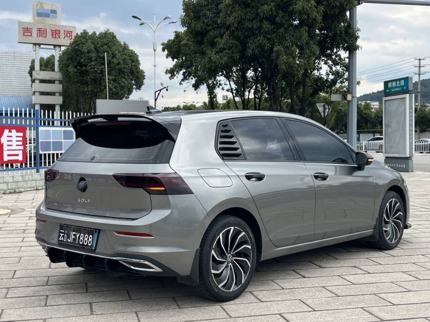Volkswagen Golf 2021 car image #9