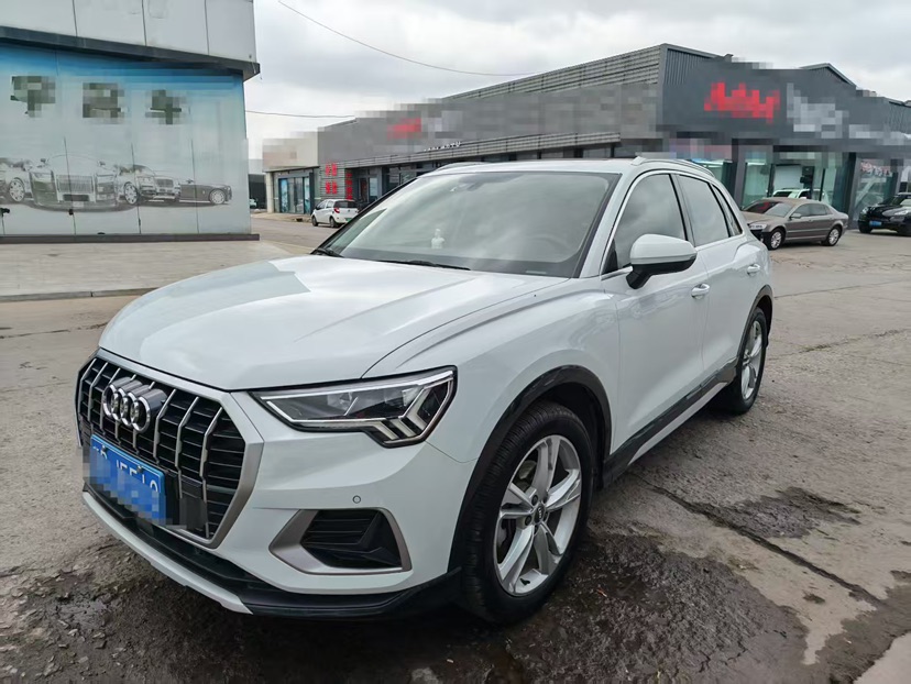 Audi Q3 2020 صورة سيارة 