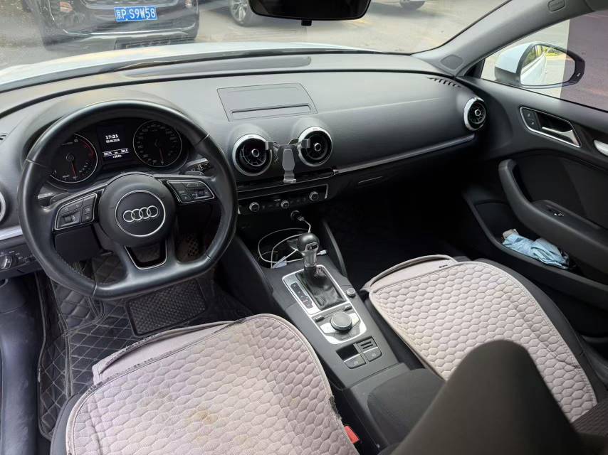 Audi A3 2018 car image #4