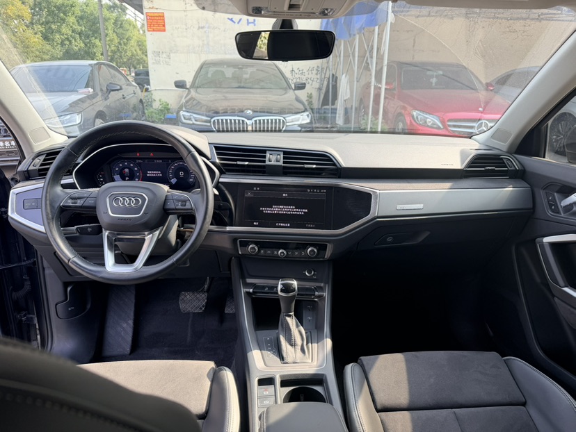 Audi Q3 2023 #8 Audi Q3 2023 car image #8