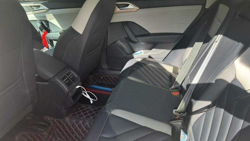 Volkswagen Tharu 2024 car image #6