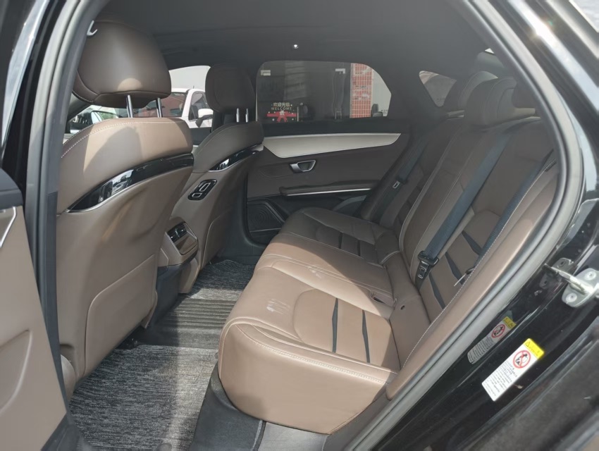 BYD Han 2023 car image #8