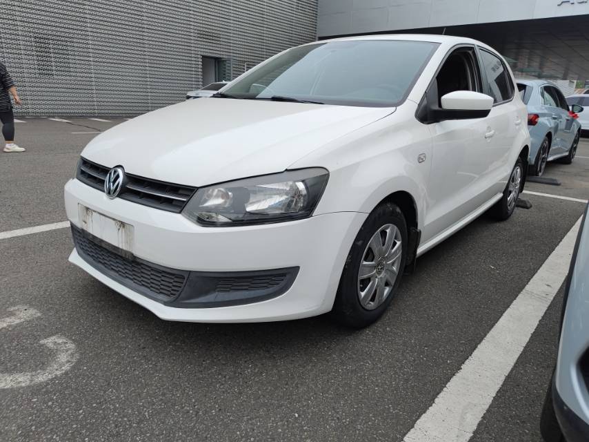 Volkswagen Polo 2012 Volkswagen Polo 2012 car image