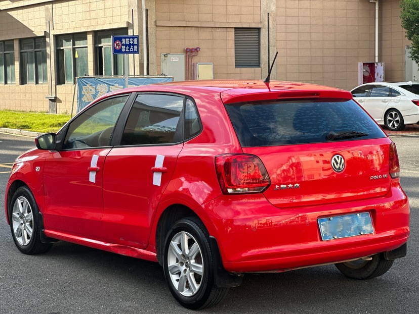 Volkswagen Polo 2014 #4 Volkswagen Polo 2014 car image #4