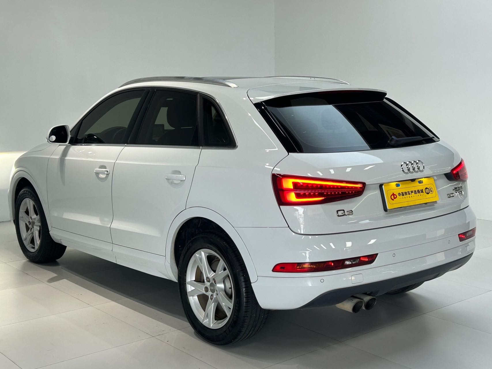 Audi Q3 2018 #5 Audi Q3 2018 изображение автомобиля #5