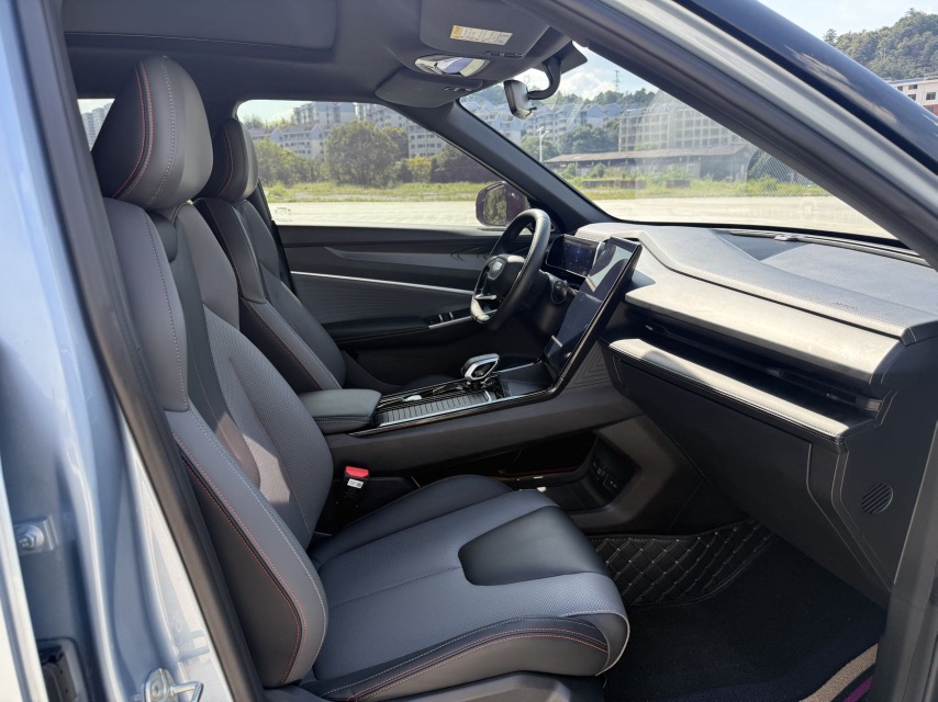 GEELY Boyue 2023 car image #5