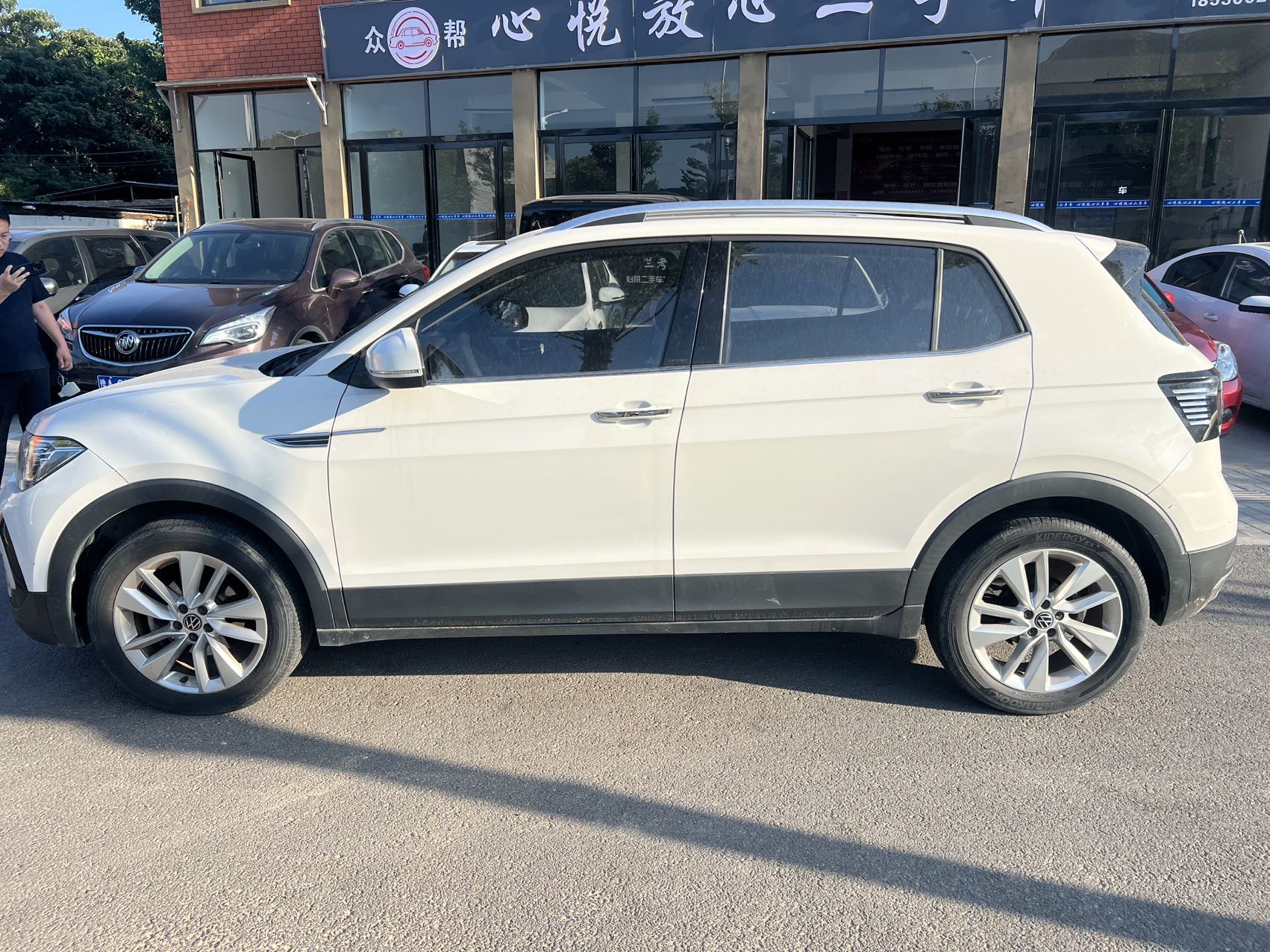 Volkswagen T-Cross 2022 #5 Volkswagen T-Cross 2022 car image #5