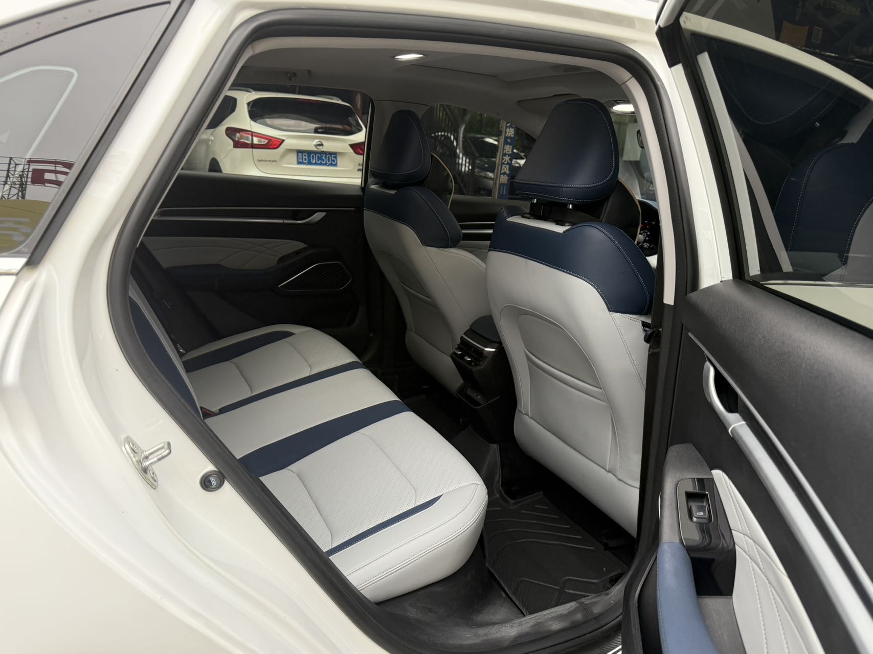GEELY Emgrand 2021 #4 GEELY Emgrand 2021 car image #4