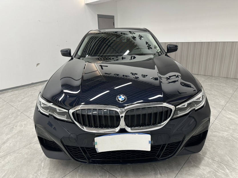 BMW 3 Series 2022 car image #2