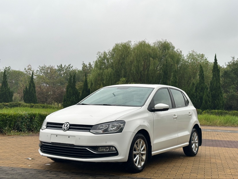 Volkswagen Polo 2016 Volkswagen Polo 2016 car image