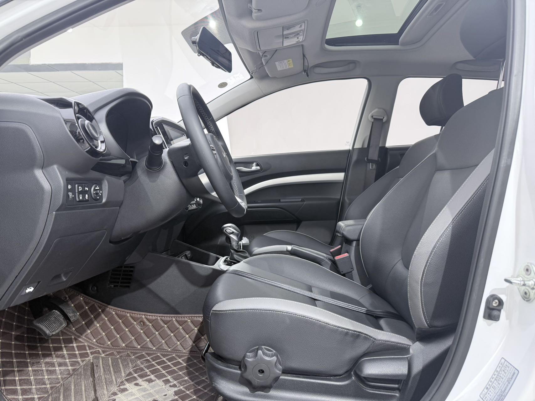 Kia KX1 2021 car image #7