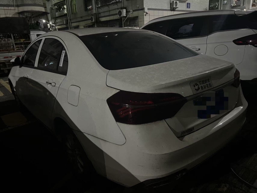 GEELY Emgrand 2020 #4 GEELY Emgrand 2020 car image #4