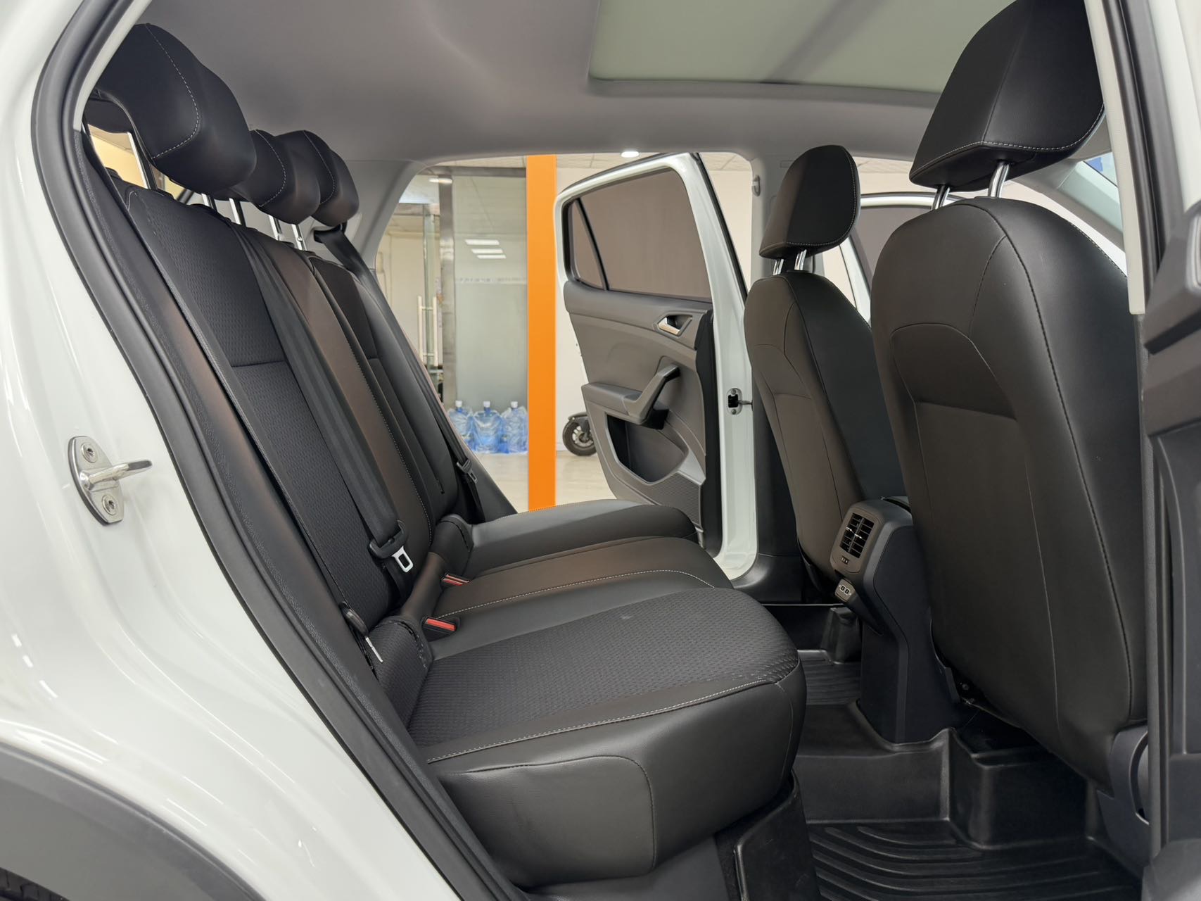 Volkswagen Tacqua 2022 car image #9