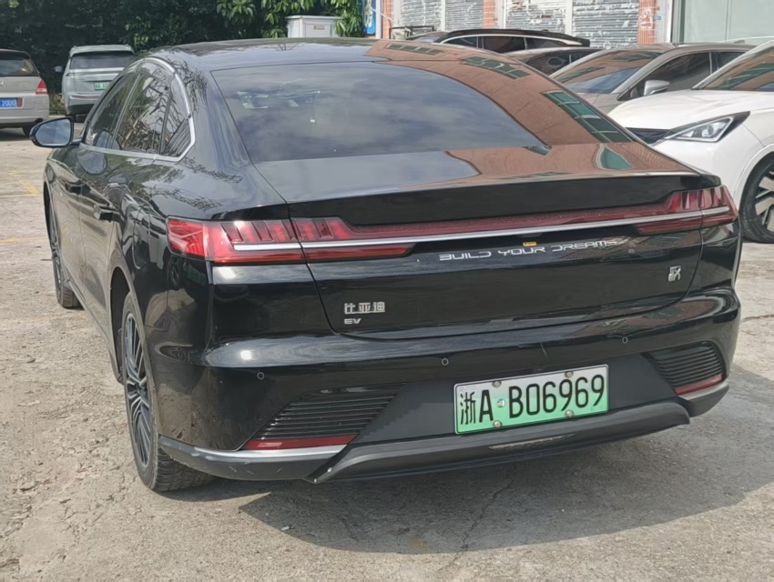 BYD Han 2023 car image #4