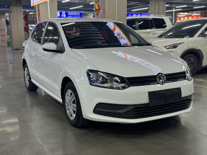 Volkswagen Polo 2018 car image #3