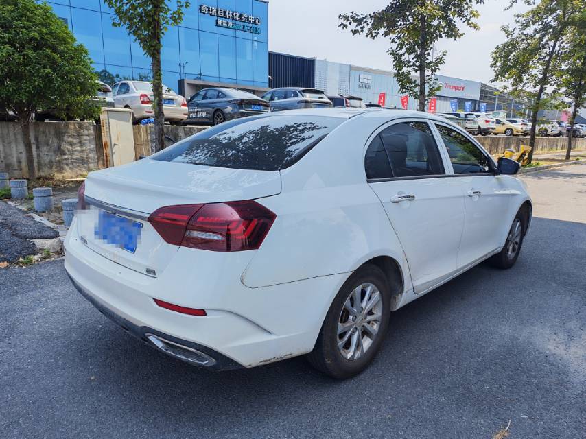 GEELY Emgrand 2022 car image #4