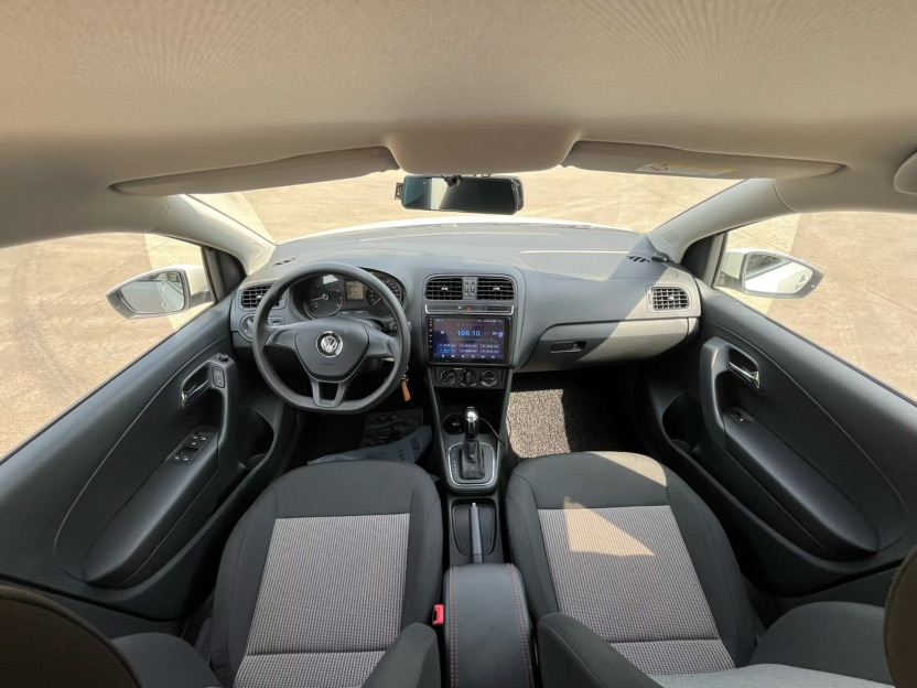 Volkswagen Polo 2017 car image #6
