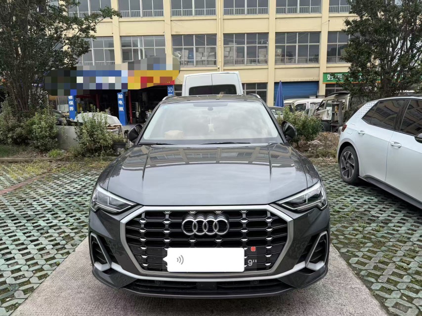 Audi Q3 2022 Audi Q3 2022 car image