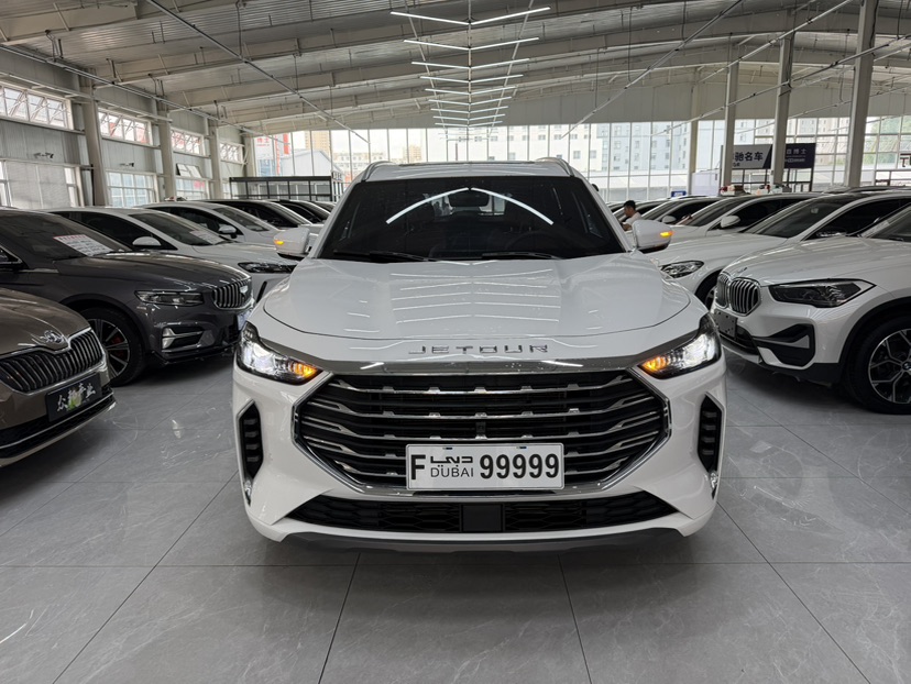 Jetour X70 PLUS 2022 car image #2