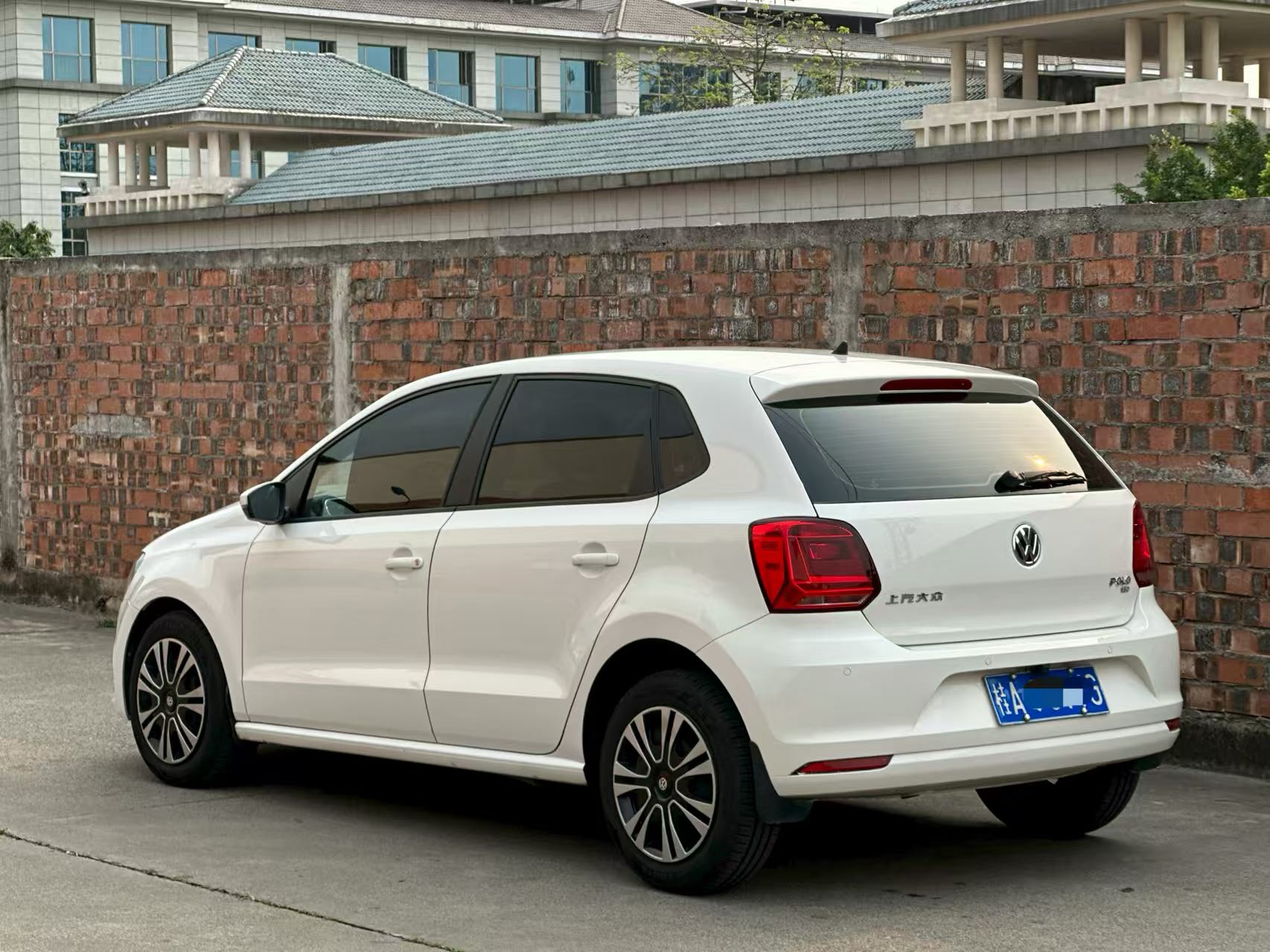 Volkswagen Polo 2019 car image #8