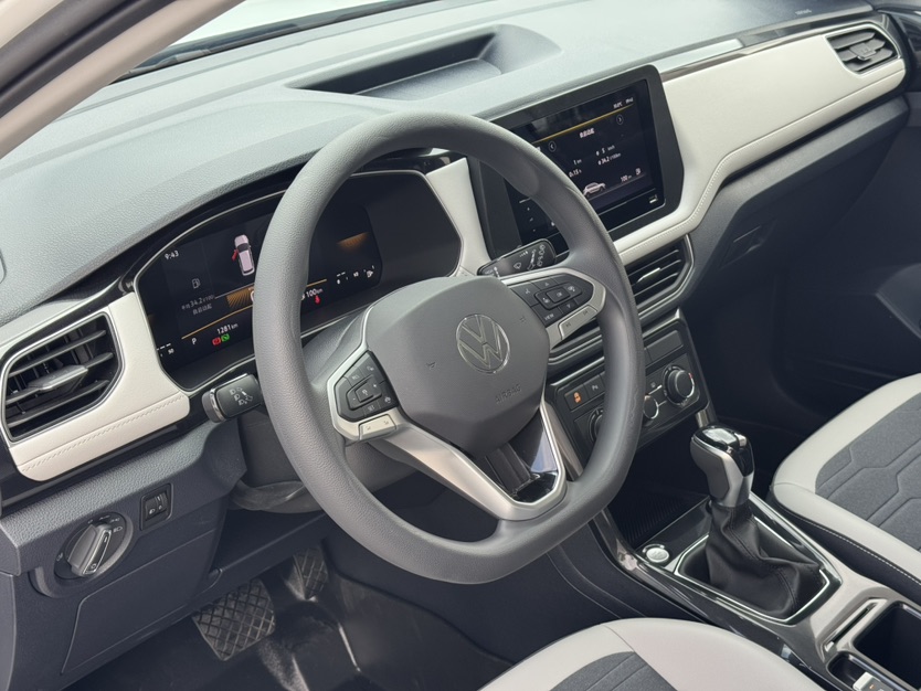 Volkswagen Tharu 2026 car image #5
