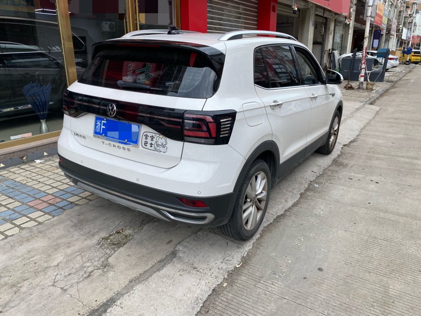Volkswagen T-Cross 2021 #2 Volkswagen T-Cross 2021 car image #2